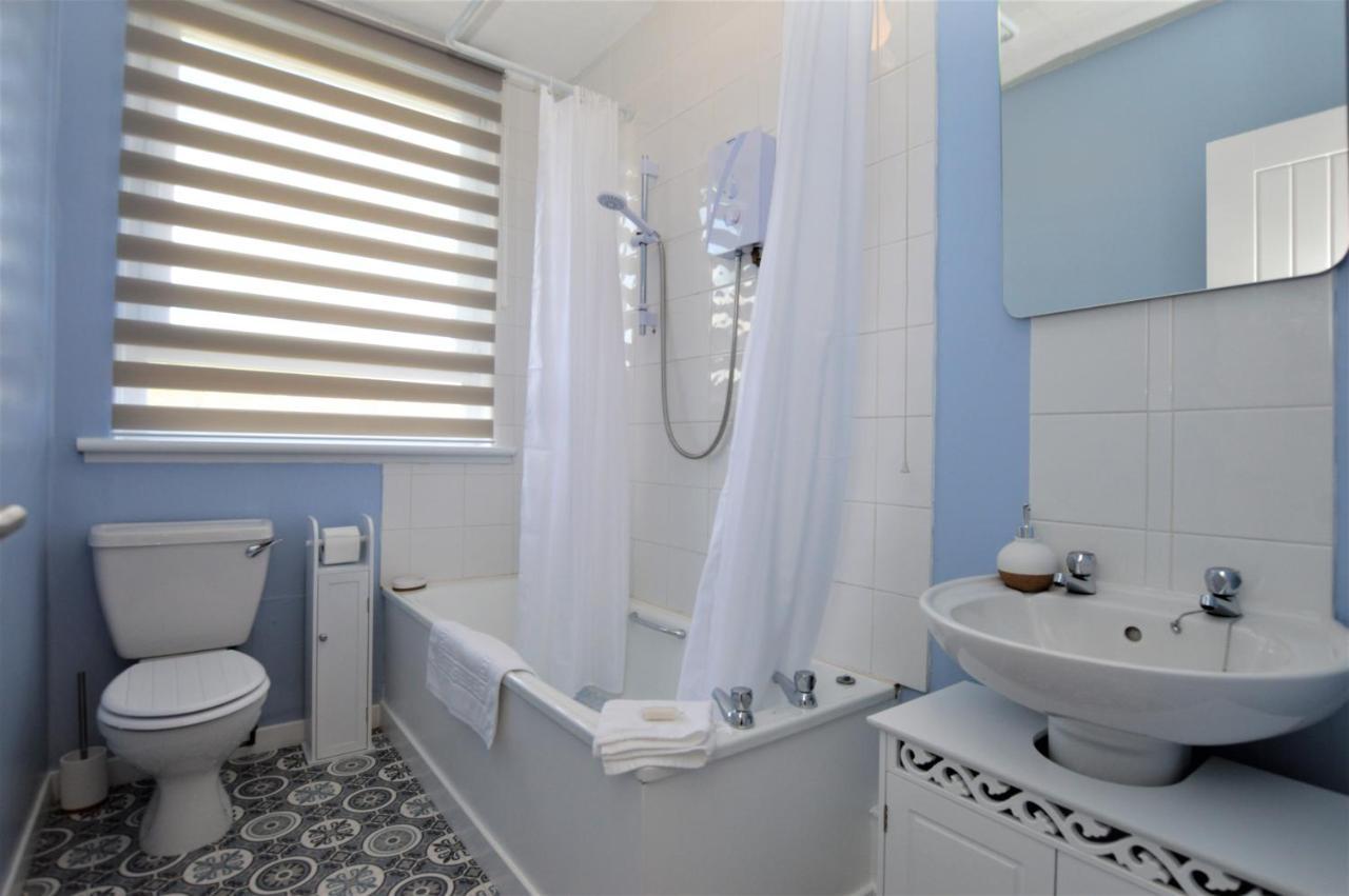 Bishop'S Snug Apartment Dunoon Bagian luar foto